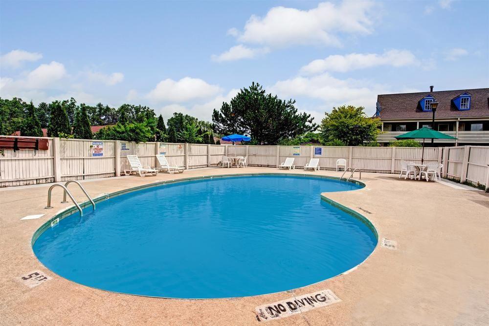 Travelodge By Wyndham Canton-Livonia Area, Mi מראה חיצוני תמונה